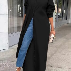 A Solid-colored Long-sleeved Top For Ladies